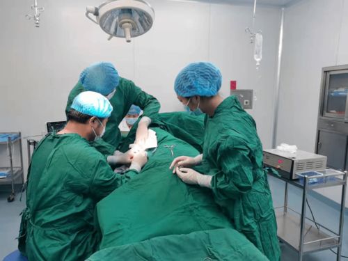 中秋佳節，他們堅守崗位筑牢防疫墻 守護生命線口腔診療服務